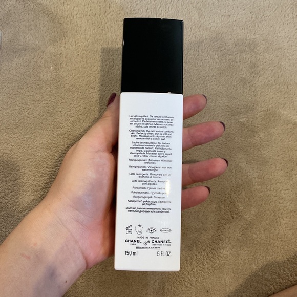 Chanel cleansing milk . Used a tiny bit - Picture 2 of 2
